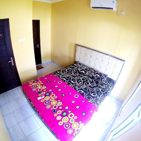 Budget Mansion Homestay Jogja Jogjakarta Buitenkant foto