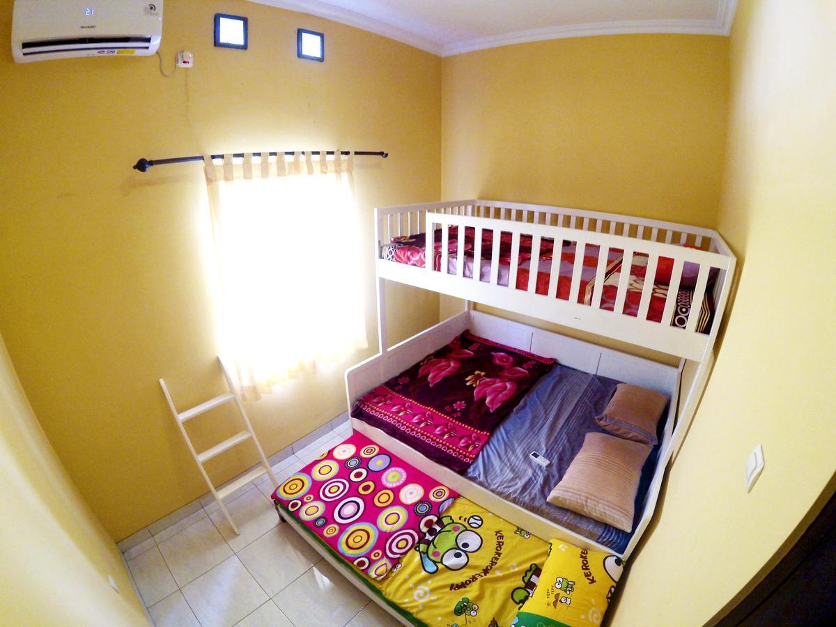 Budget Mansion Homestay Jogja Jogjakarta Buitenkant foto