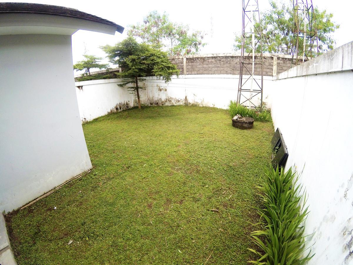 Budget Mansion Homestay Jogja Jogjakarta Buitenkant foto